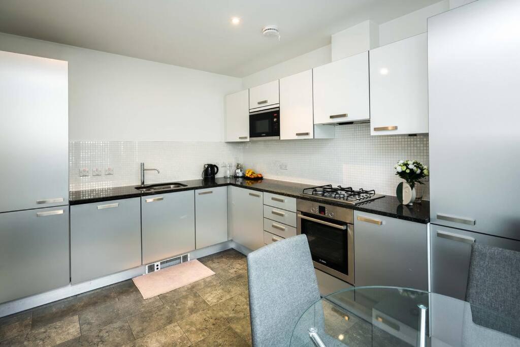 Appartamento Chic And Spacious Flat Near Bond Street Londra Esterno foto