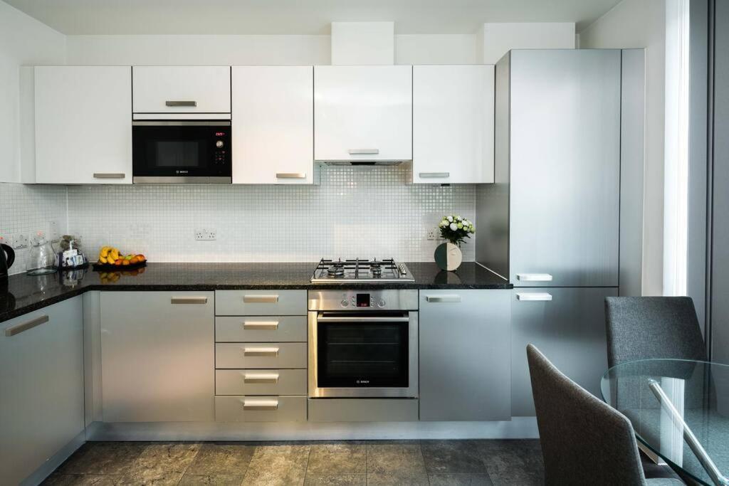Appartamento Chic And Spacious Flat Near Bond Street Londra Esterno foto