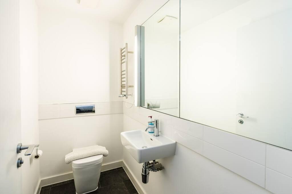 Appartamento Chic And Spacious Flat Near Bond Street Londra Esterno foto